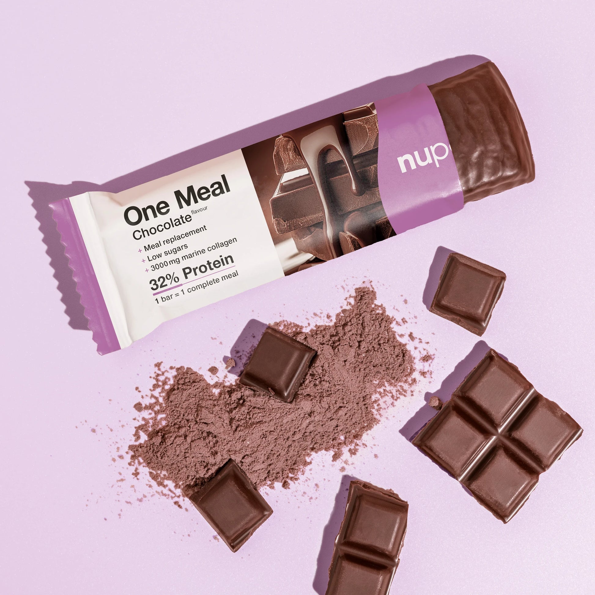 Nupo One Meal Bar Chocolate gebrochener Riegel Nahaufnahme